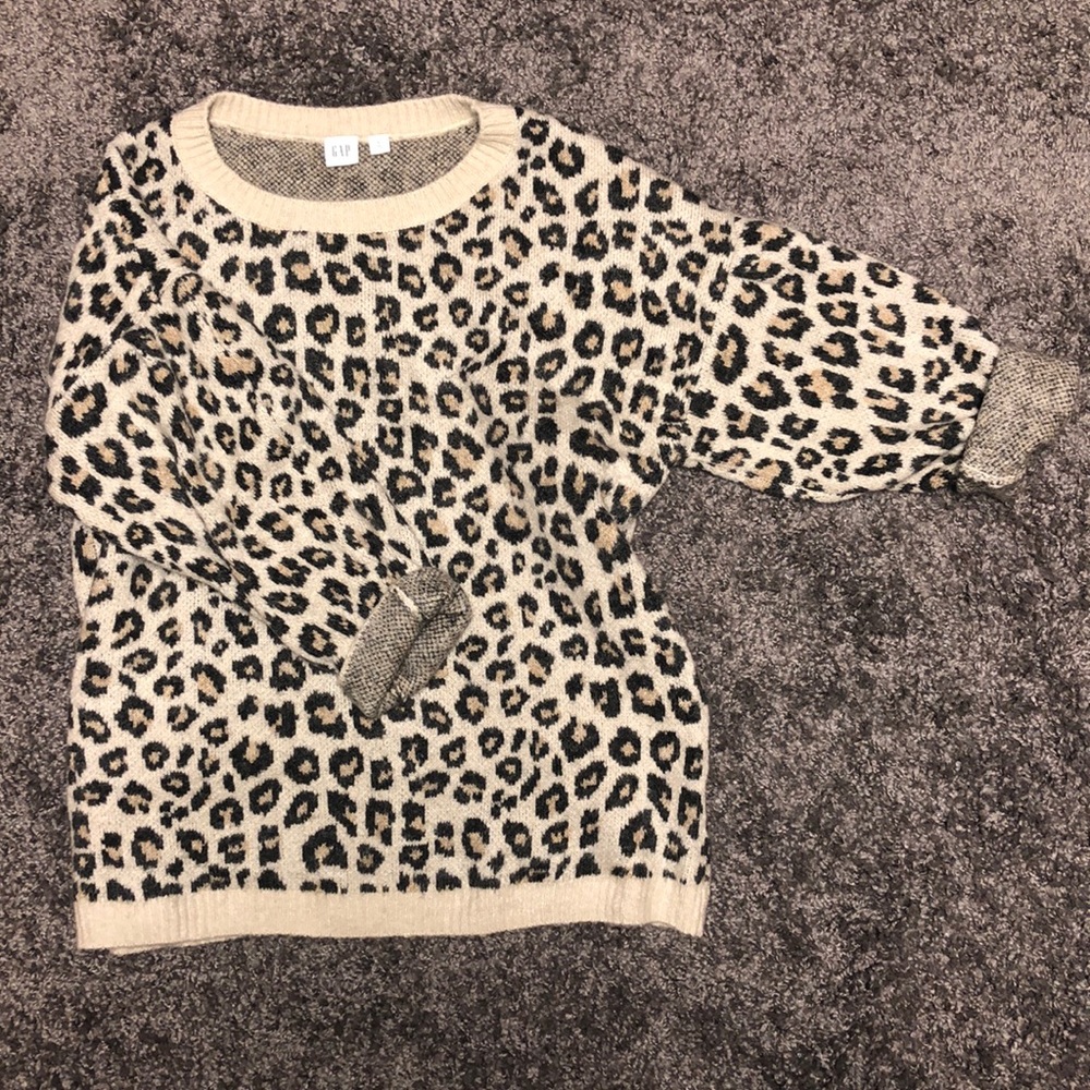 LEOPARD PRINT GAP SWEATER